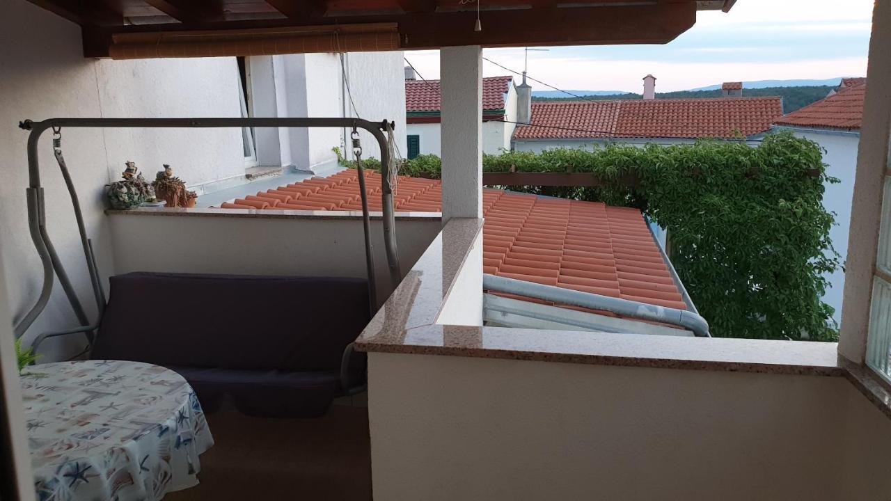 Apartman Dinka Punat Exterior foto